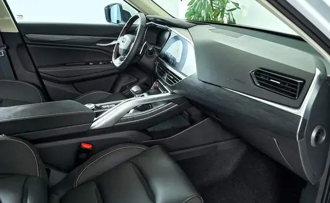 Geely Tugella