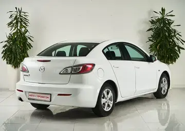 Mazda 3 Вид 5
