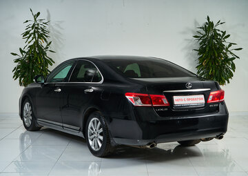 Lexus ES Вид 4
